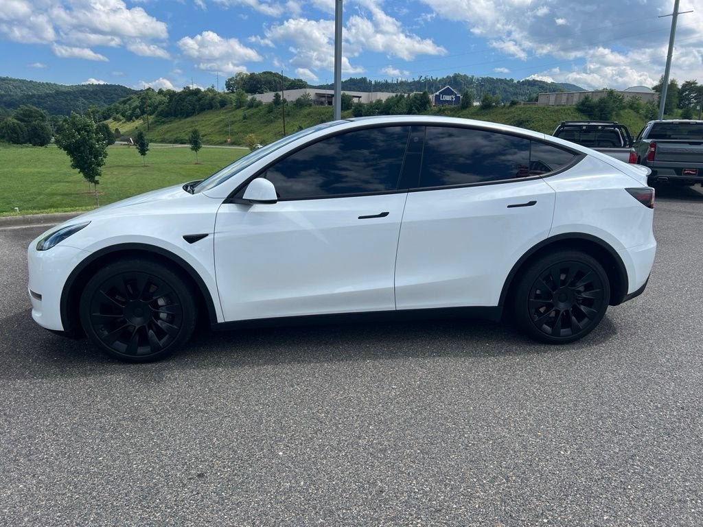 tesla model y 2023 7SAYGDEE6PF617928 image tesla model y 2023 7SAYGDEE6PF617928 image